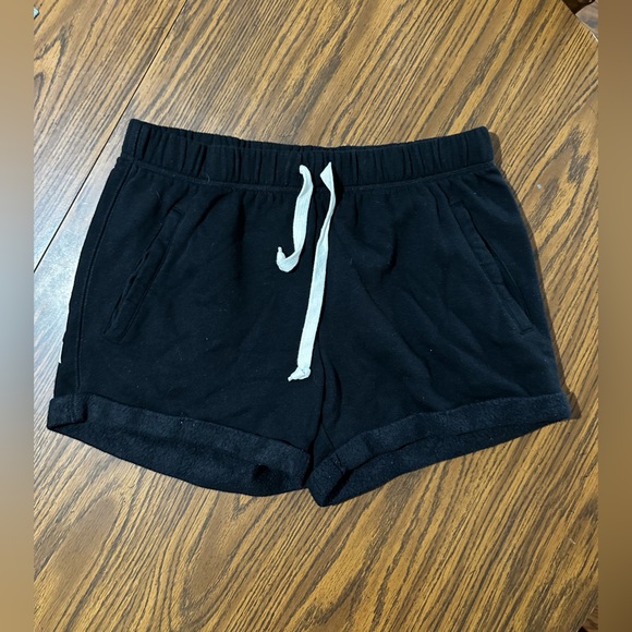 PINK shorts - Picture 2 of 4